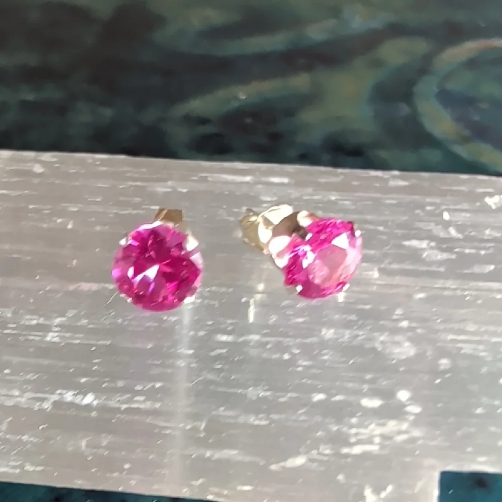 π Genuine Pink Sapphire Sterling Silver Earrings Solitaire Pink Sapphire Stud - Picture 6 of 6